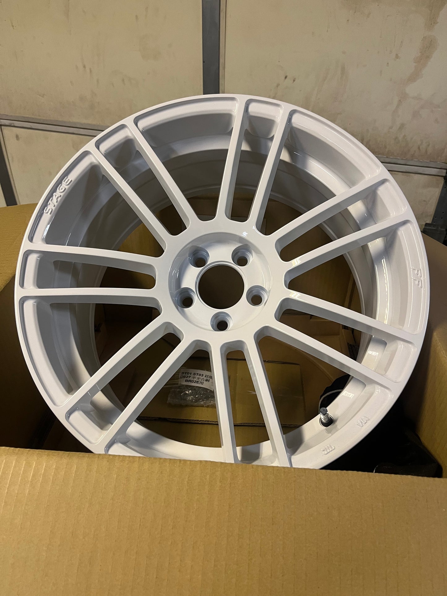 Stage Wheels Belmont 18x9.5 +38mm 5x100 CB: 73.1 Color: White